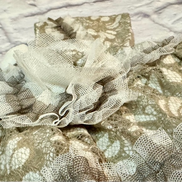 Isobella & Chloe Lace Summer Luxury Dress Girl 18M Wedding Event Cream Beige - Picture 3 of 4